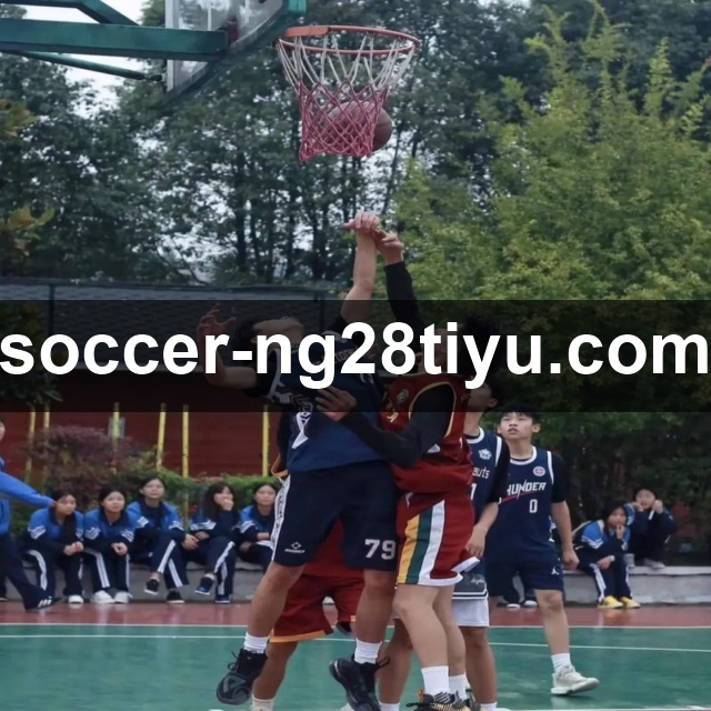 特写：在训练馆加练三分，凤凰城水星队老将戴安娜·陶乐西备战第22个赛季